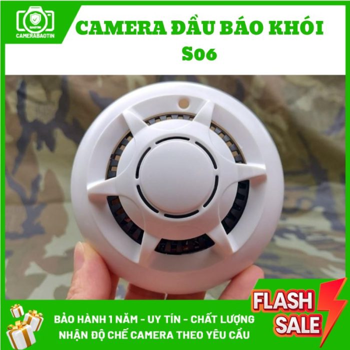 Hình ảnh camera đầu báo khói S06 nguỵ trang tại nhà